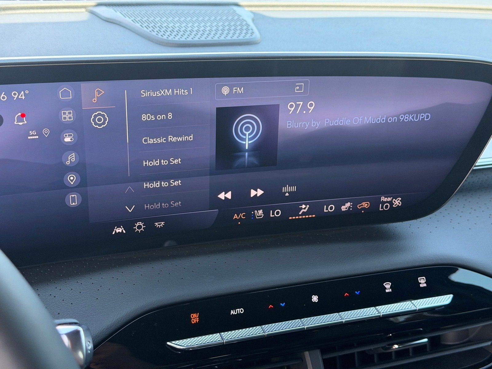 Used 2025 Buick Enclave Avenir w/ Super Cruise Package FWD image 24