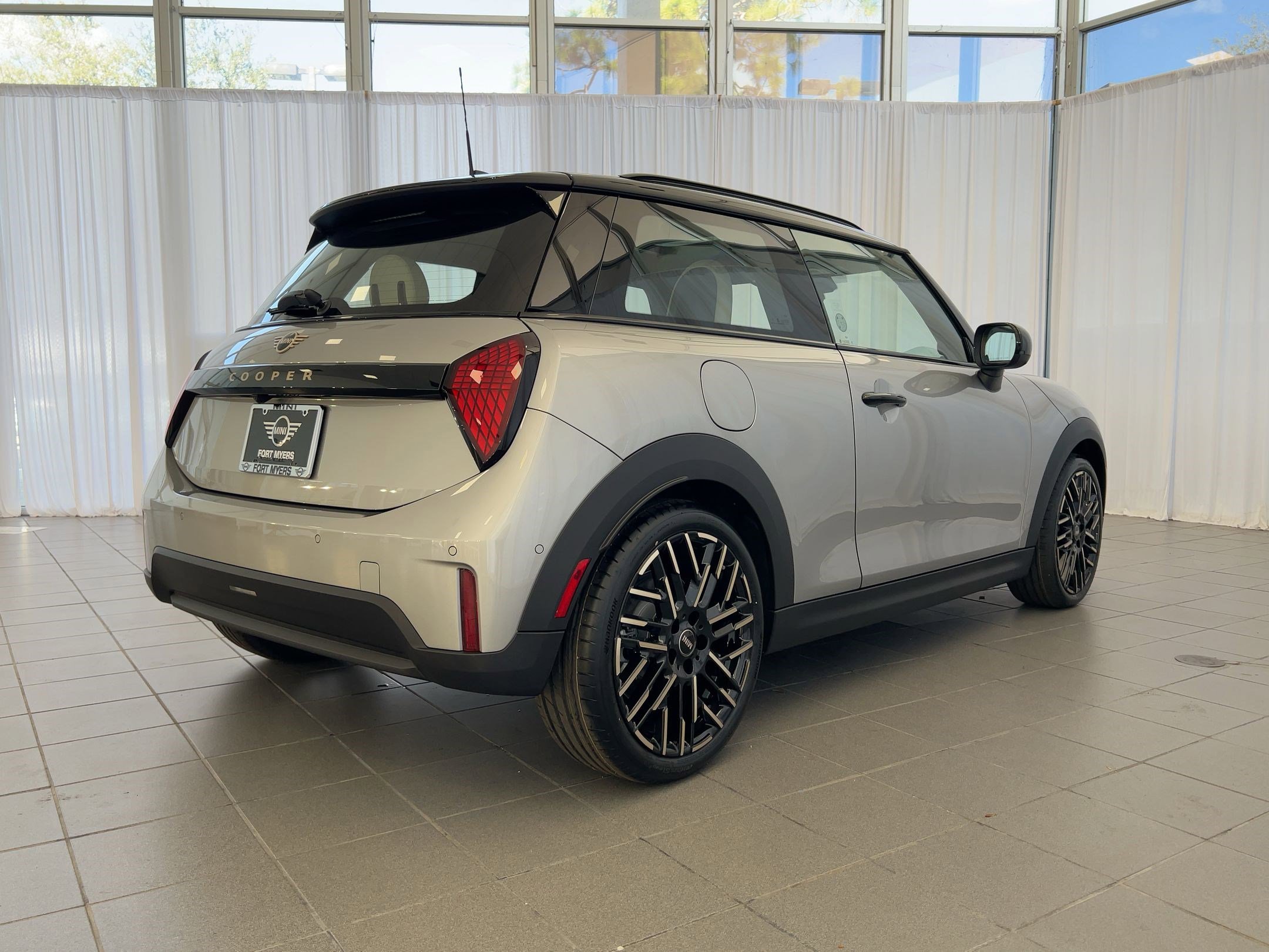 New 2026 MINI Cooper 2-Door Hardtop FWD image 9