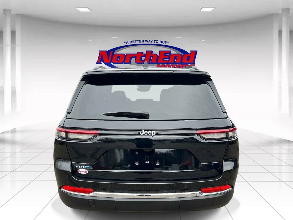 Used 2024 Jeep Grand Cherokee Limited 4xe AWD/4WD image 4