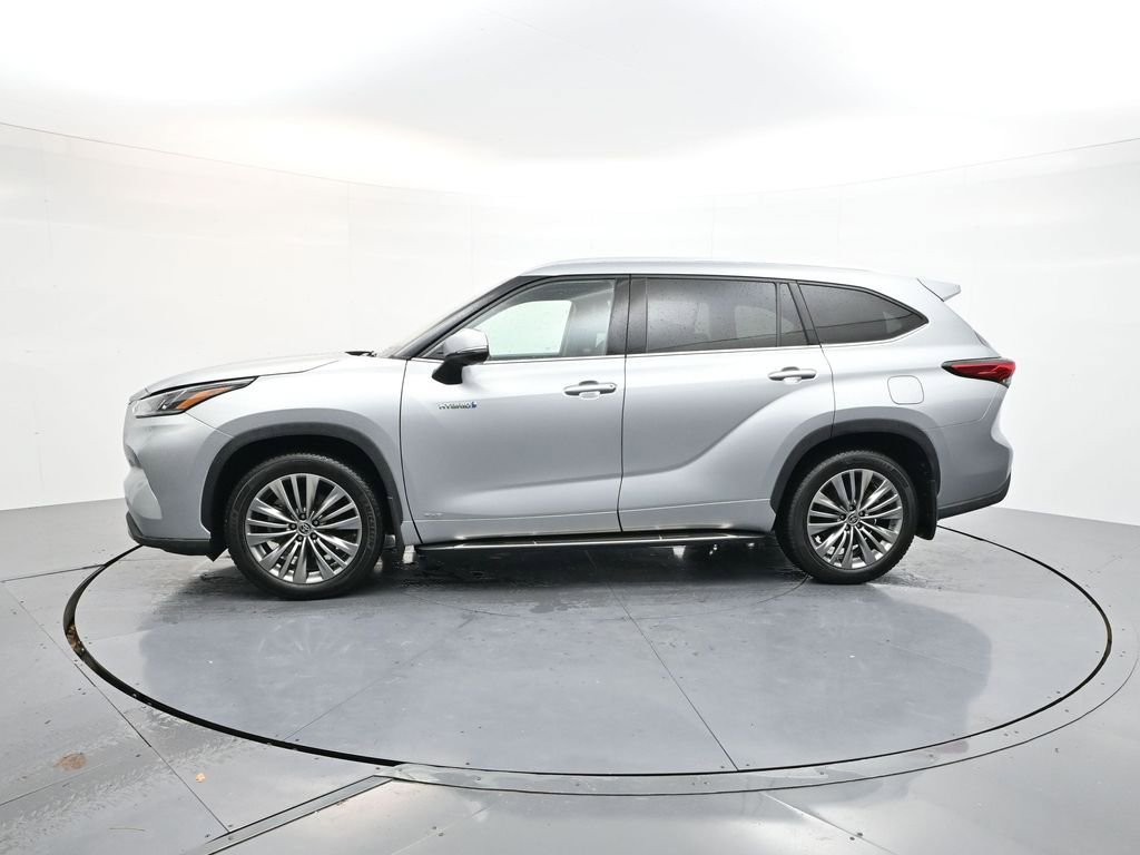 Used 2020 Toyota Highlander Platinum image 4