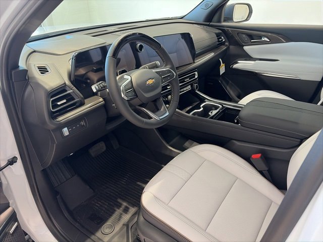 New 2026 Chevrolet Traverse High Country w/ LPO, Floor Liner Package image 8
