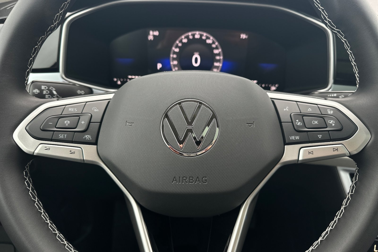 New 2026 Volkswagen Taos SE FWD image 23