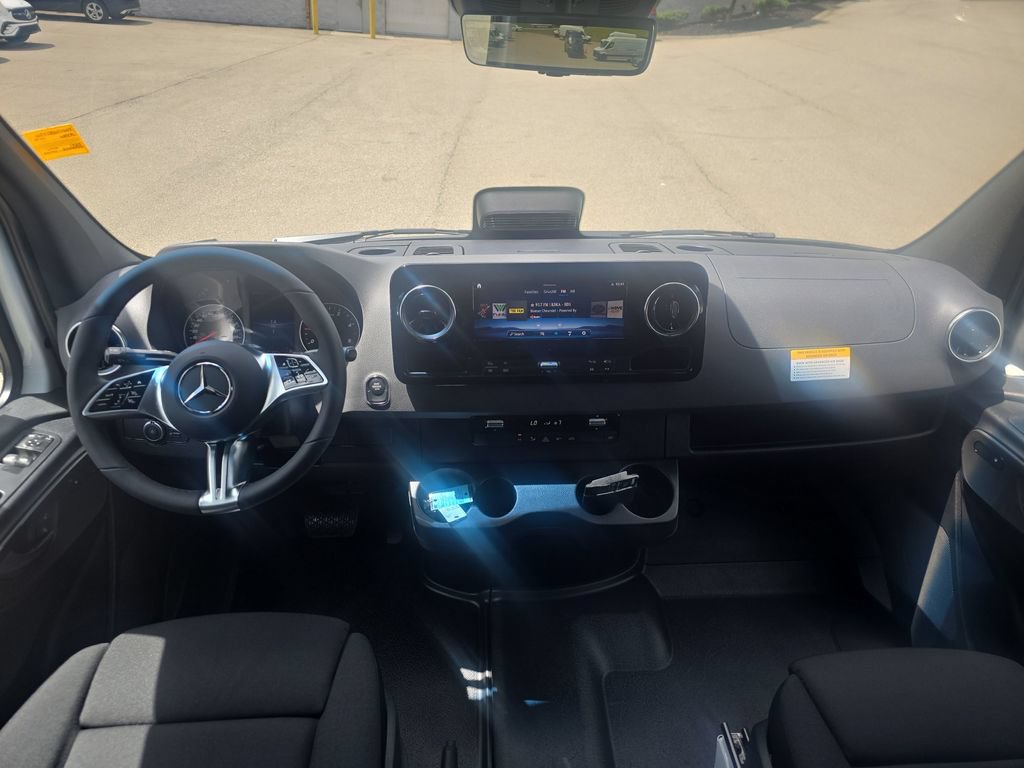 New 2026 Mercedes-Benz Sprinter 2500 image 12