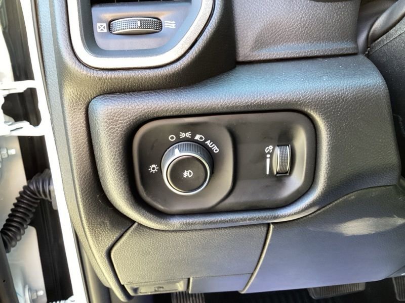 New 2026 RAM 5500 Tradesman w/ Chrome Appearance Group AWD/4WD image 27
