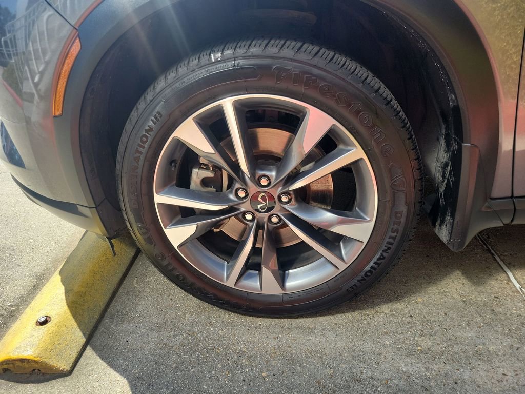 Used 2024 INFINITI QX60 Luxe w/ Performance Audio Package FWD image 34