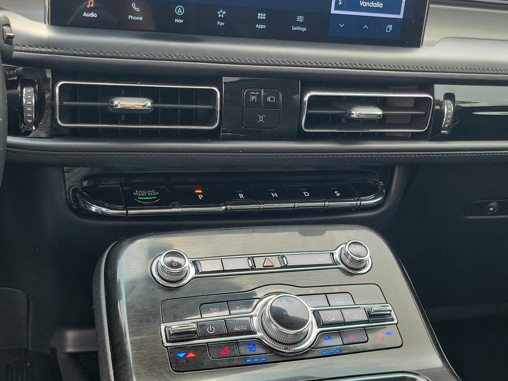 Certified 2023 Lincoln Nautilus Reserve AWD/4WD image 28