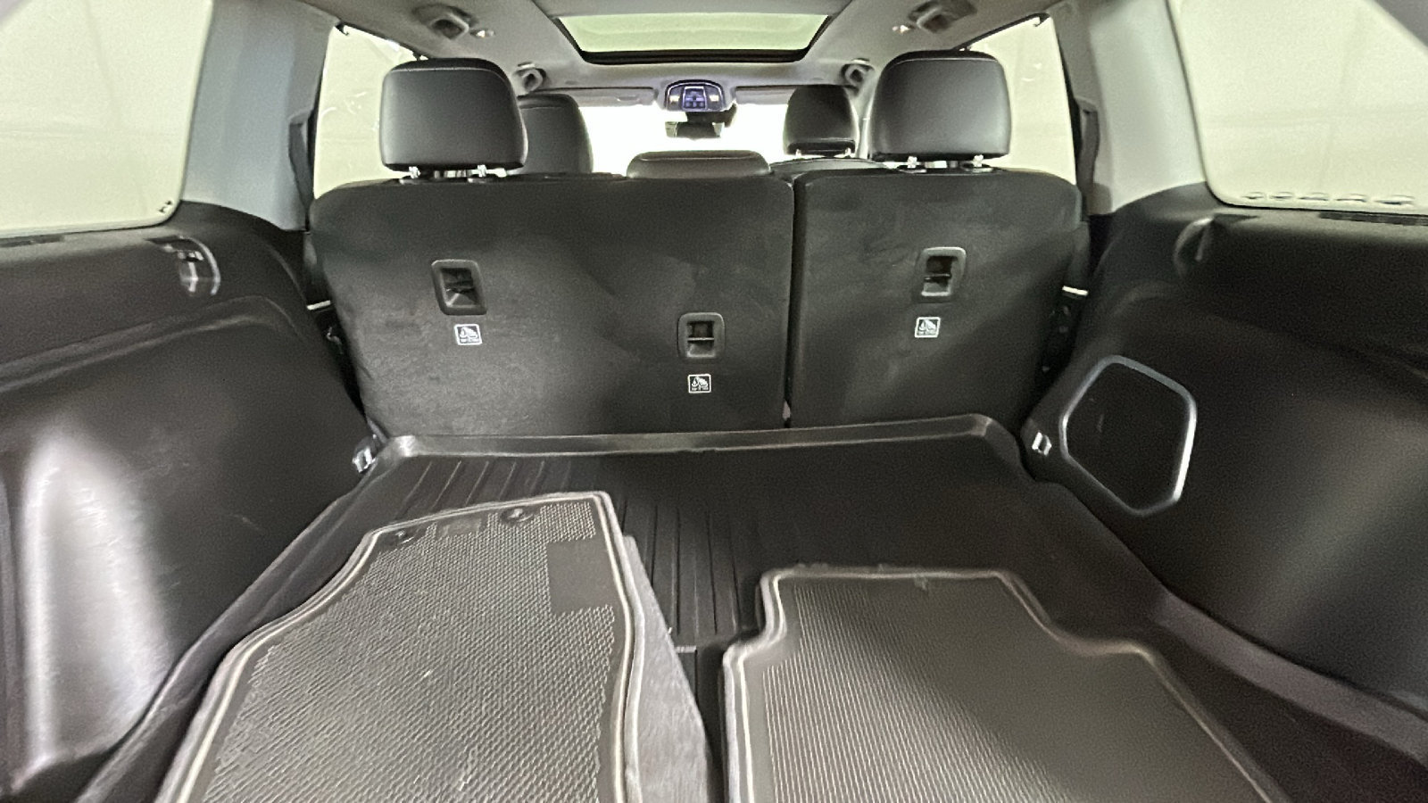 Used 2023 Jeep Grand Cherokee 4WD 4xe w/ Luxury Tech Group II image 37