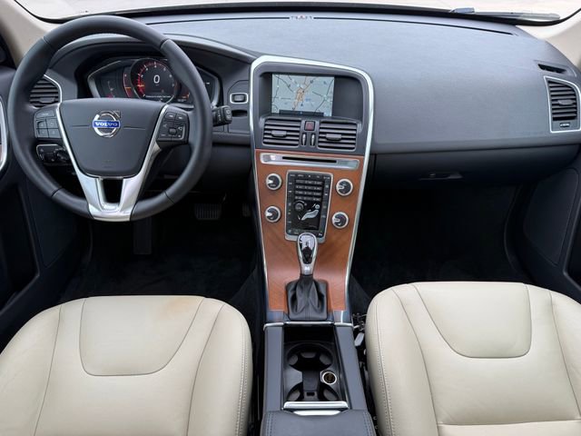 Used 2017 Volvo XC60 T5 Inscription w/ Preferred Option Package AWD/4WD image 23