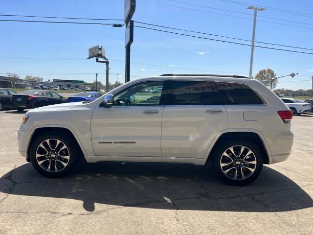 Used 2018 Jeep Grand Cherokee Overland RWD image 10