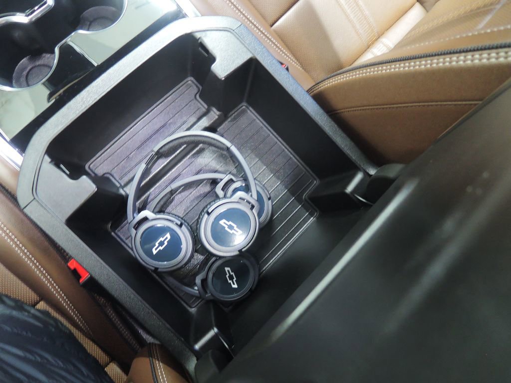 Used 2025 Chevrolet Tahoe High Country image 21