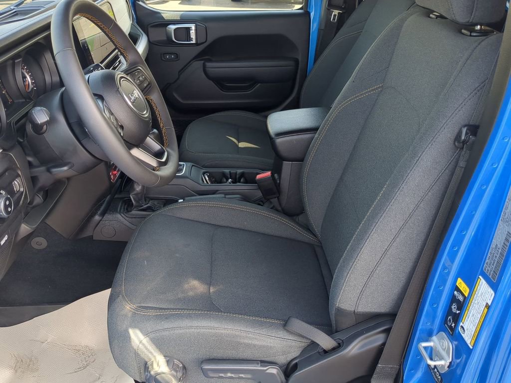 Used 2024 Jeep Gladiator Sport image 12