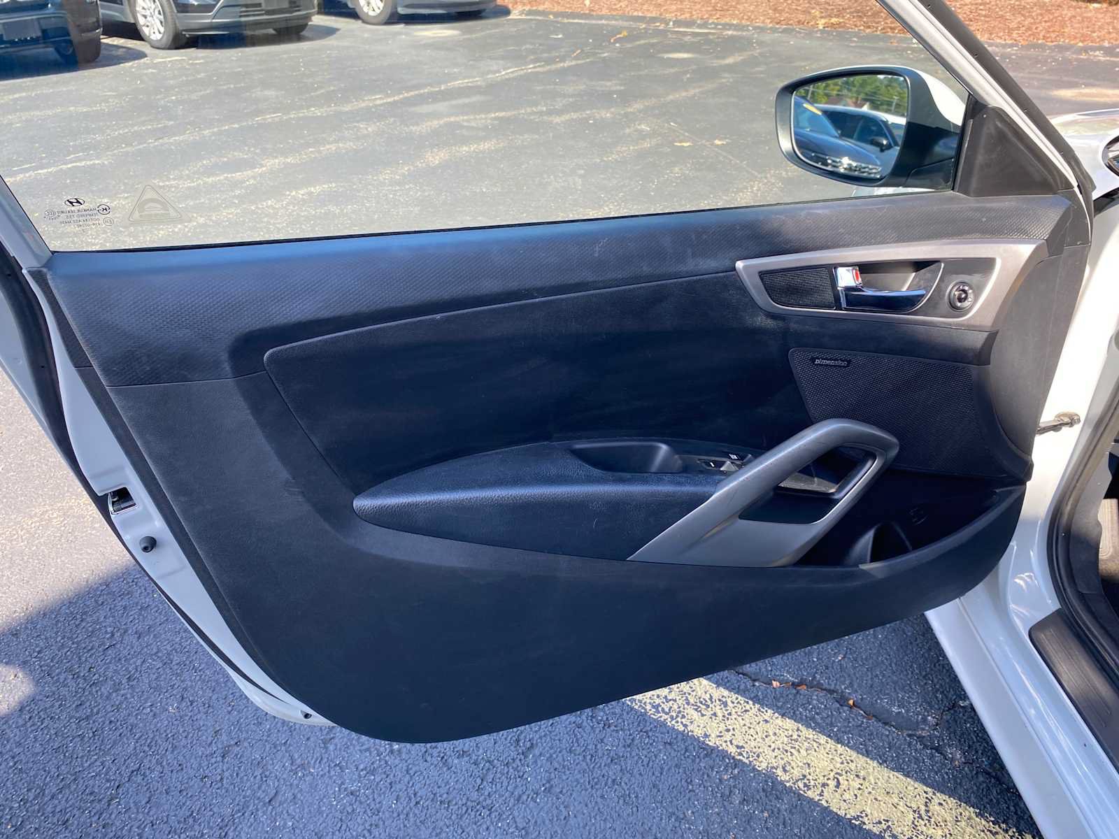 Used 2013 Hyundai Veloster RE:MIX Edition FWD image 27