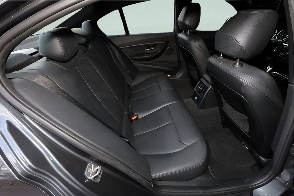 Used 2015 BMW 328i Sedan RWD image 14