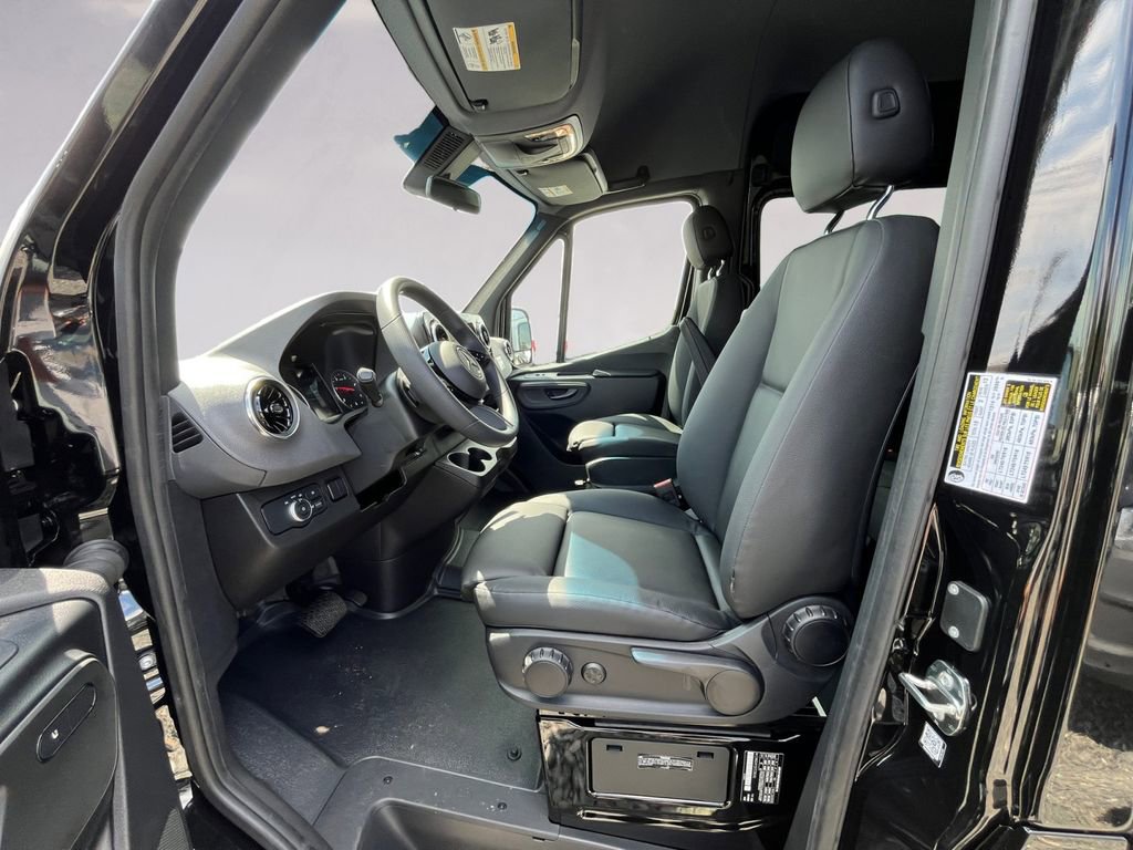 New 2025 Mercedes-Benz Sprinter 2500 image 6