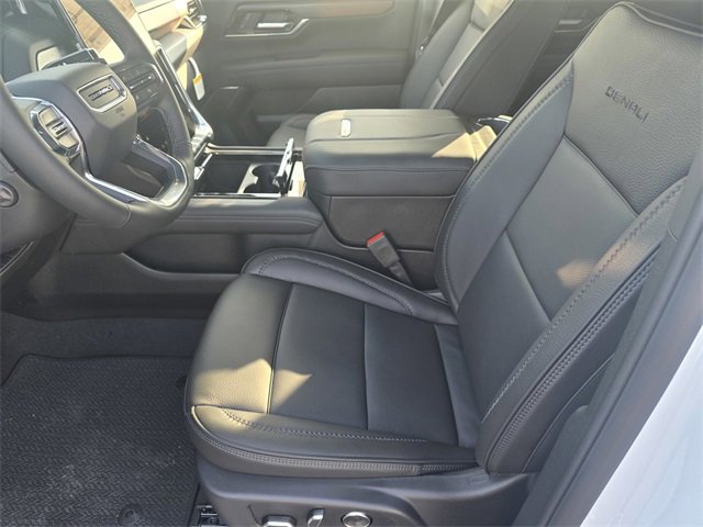 New 2026 GMC Yukon Denali image 19