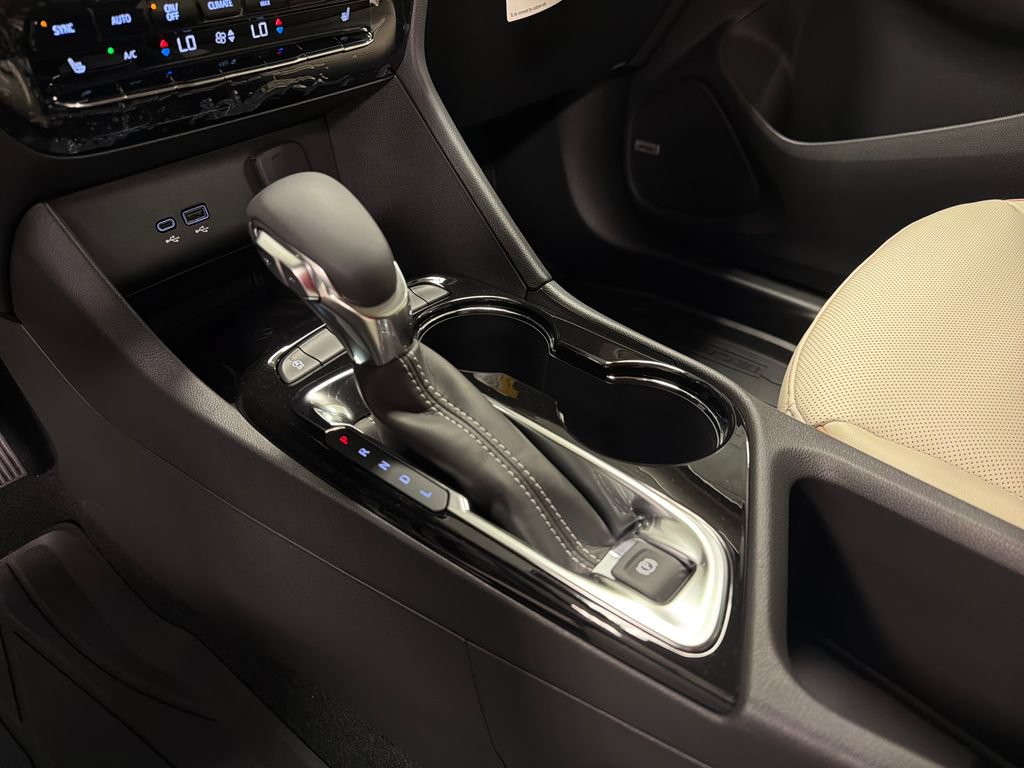 New 2026 Buick Encore GX Avenir w/ Avenir Technology Package FWD image 33