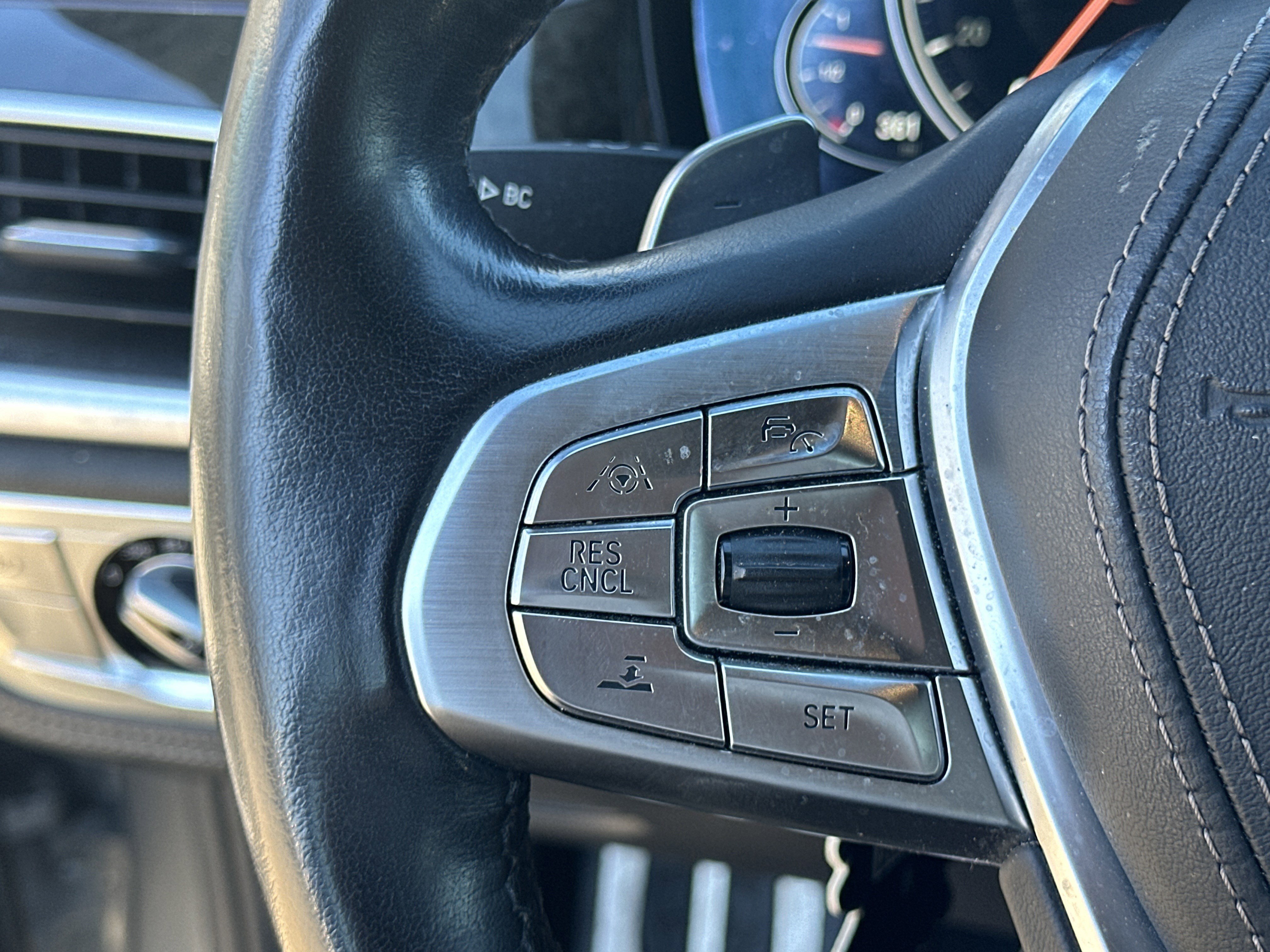 Used 2017 BMW 750i xDrive image 14