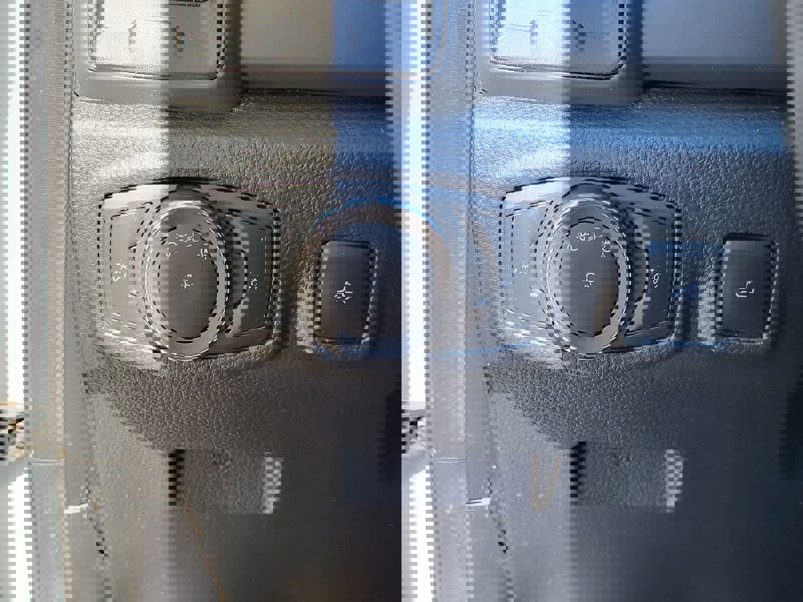 Used 2023 Ford Ranger XL RWD image 15