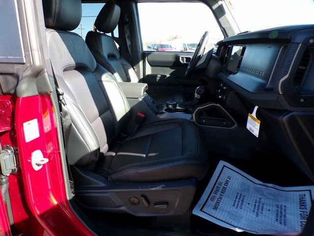 New 2025 Ford Bronco Badlands image 12
