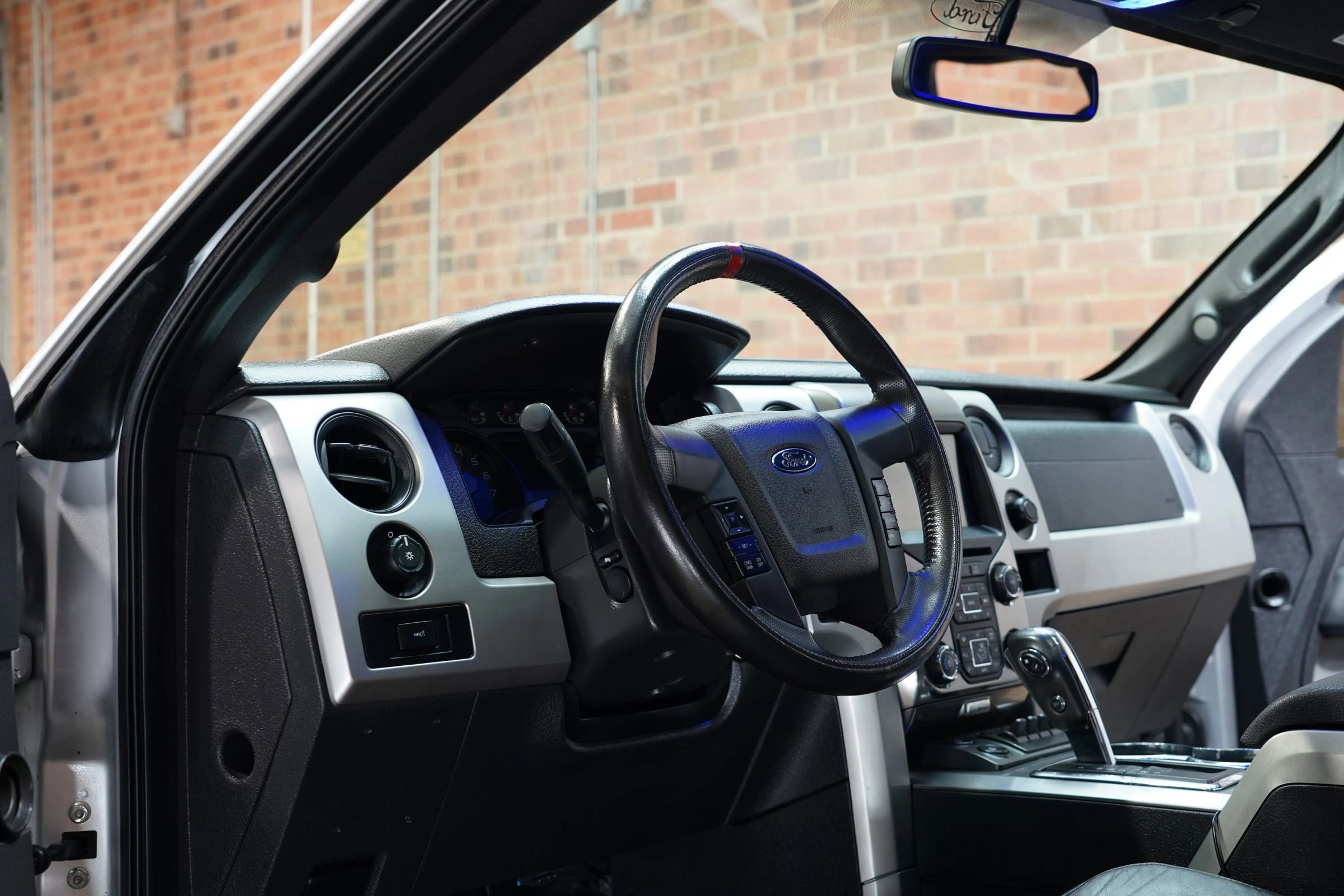 Used 2014 Ford F150 Raptor w/ Equipment Group 801A Luxury image 39