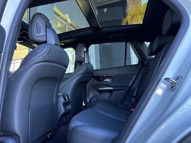 Used 2026 Mercedes-Benz GLC 300 4MATIC image 22