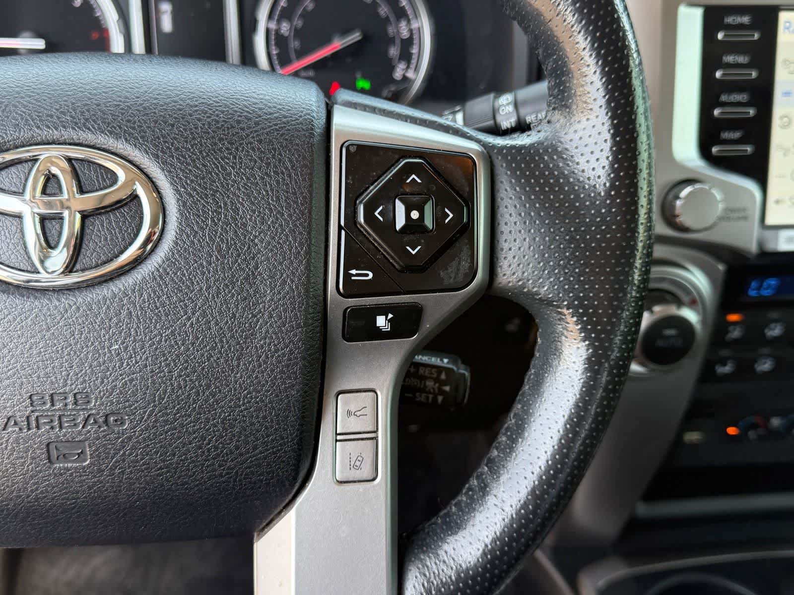 Used 2023 Toyota 4Runner Limited AWD/4WD image 19