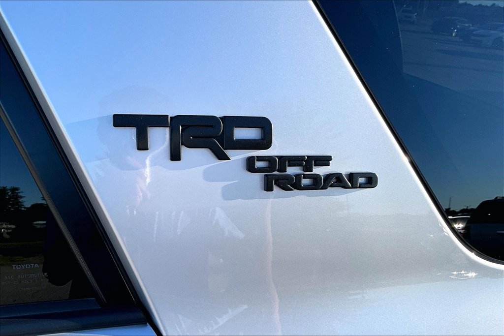 Used 2023 Toyota 4Runner TRD Off-Road Premium w/ Off Road Premium Plus Package AWD/4WD image 42