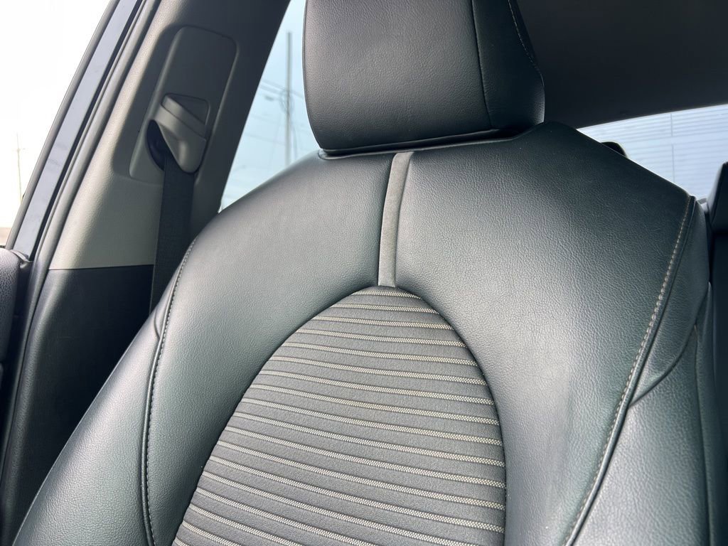 Used 2019 Toyota Camry SE image 22