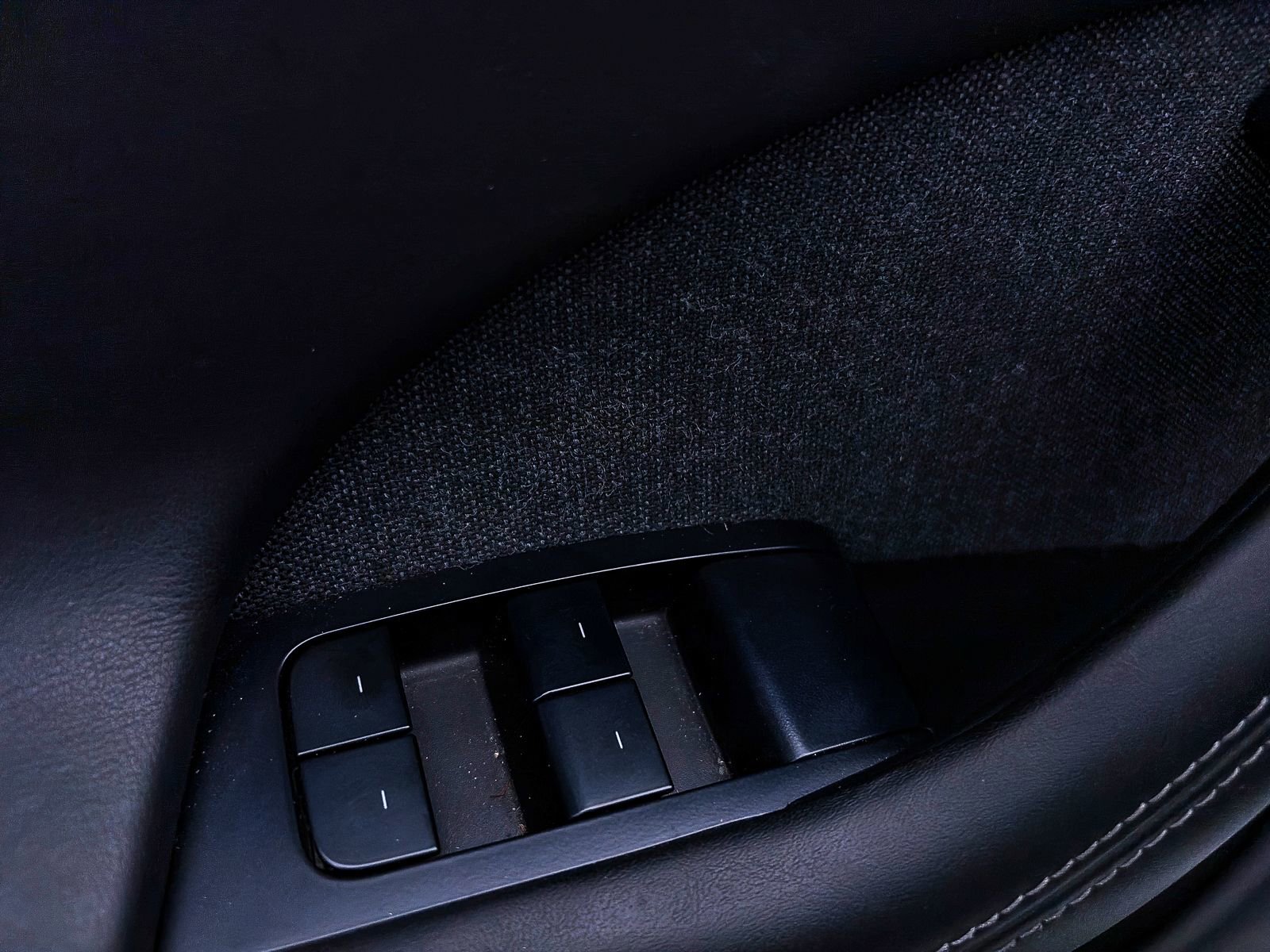 Used 2022 Tesla Model S image 26