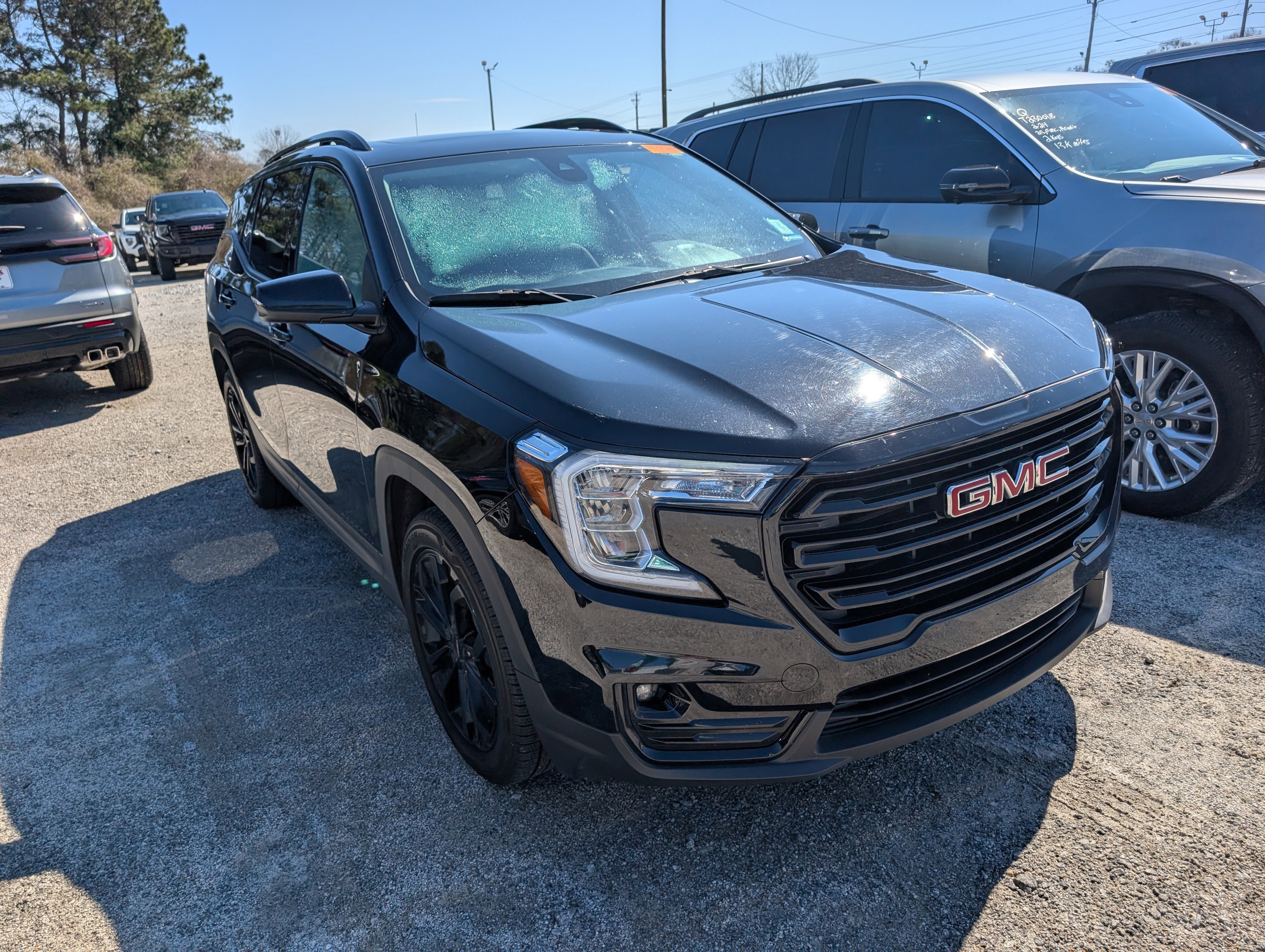 Used 2022 GMC Terrain SLT w/ Elevation Edition image 2