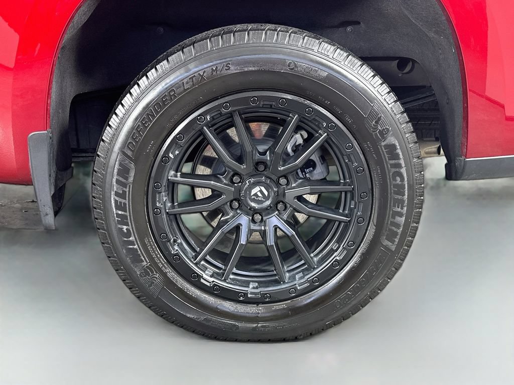 Used 2025 Chevrolet Silverado 1500 LTZ w/ Technology Package AWD/4WD image 35