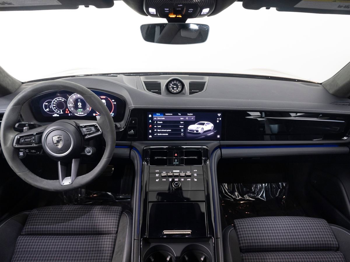 Certified 2025 Porsche Panamera Turbo S AWD/4WD image 13