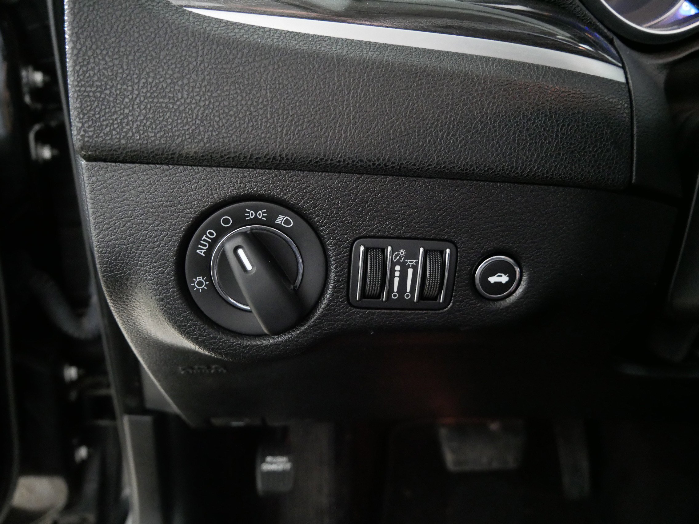 Used 2022 Chrysler 300 Touring image 26