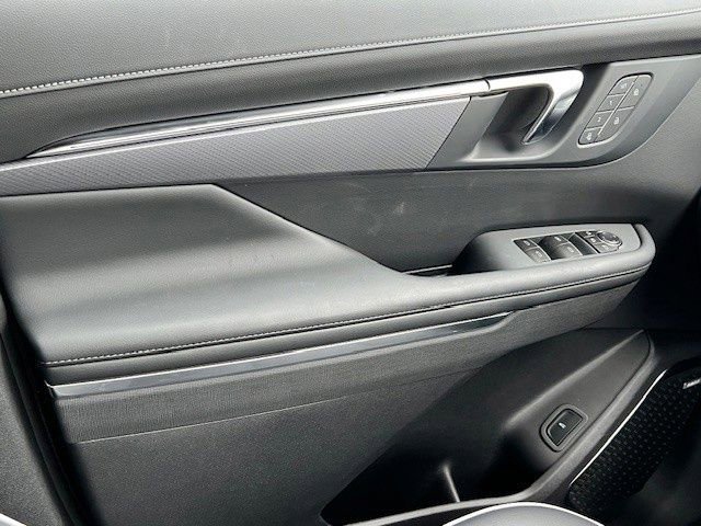 New 2025 Buick Enclave Sport Touring w/ Power Package FWD image 31