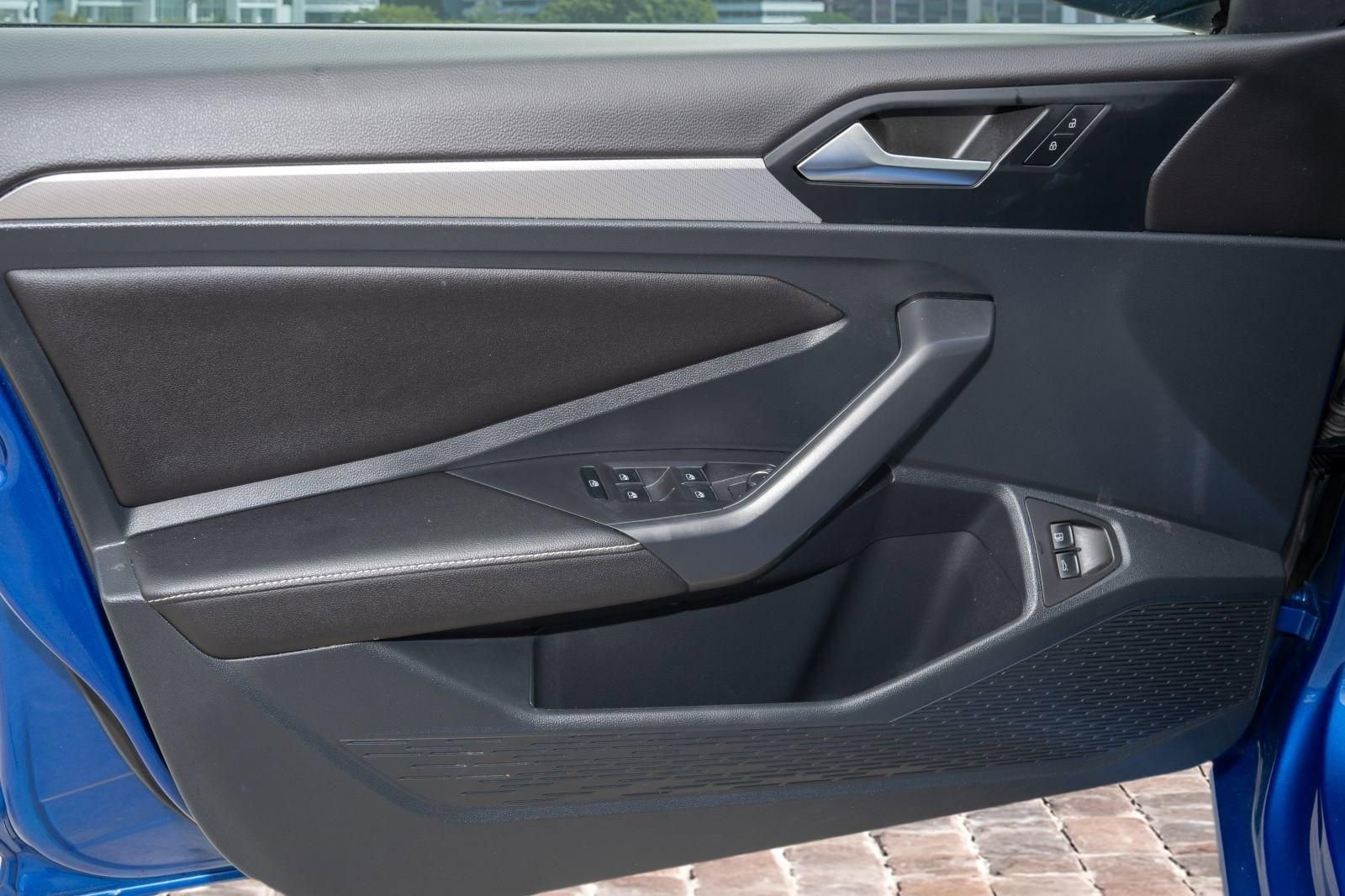 Used 2022 Volkswagen Jetta Sport image 10