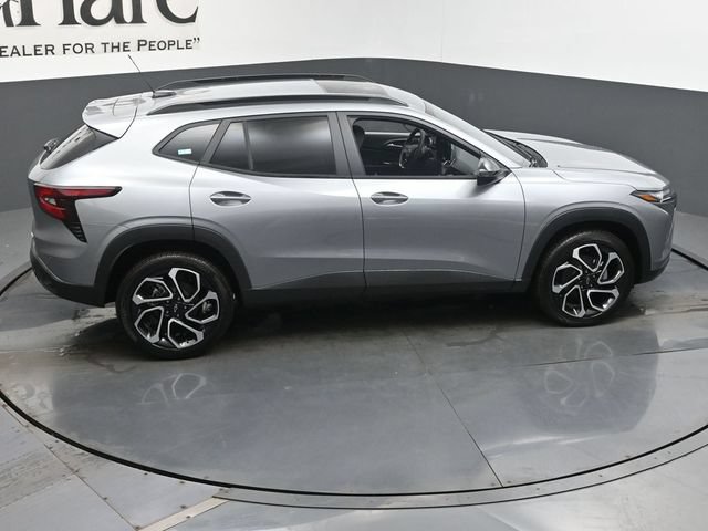New 2026 Chevrolet Trax RS w/ Sunroof Package FWD image 17