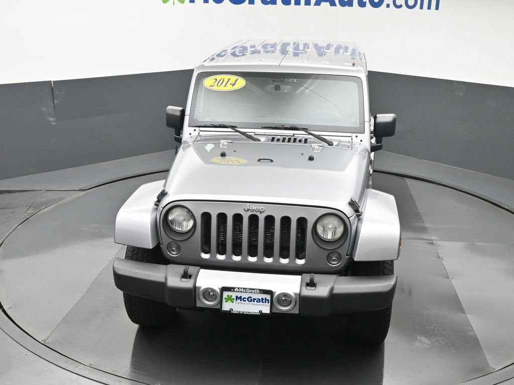 Used 2014 Jeep Wrangler Unlimited Sahara w/ Connectivity Group AWD/4WD image 27