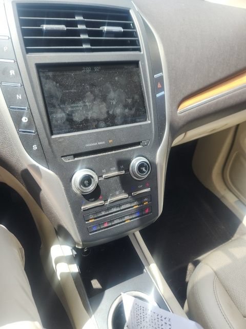 Used 2015 Lincoln MKC FWD w/ Equipment Group 102A Reserve image 13