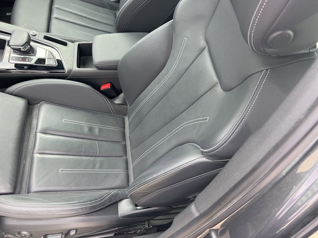 Used 2023 Audi A4 2.0T Premium w/ Convenience Package image 57