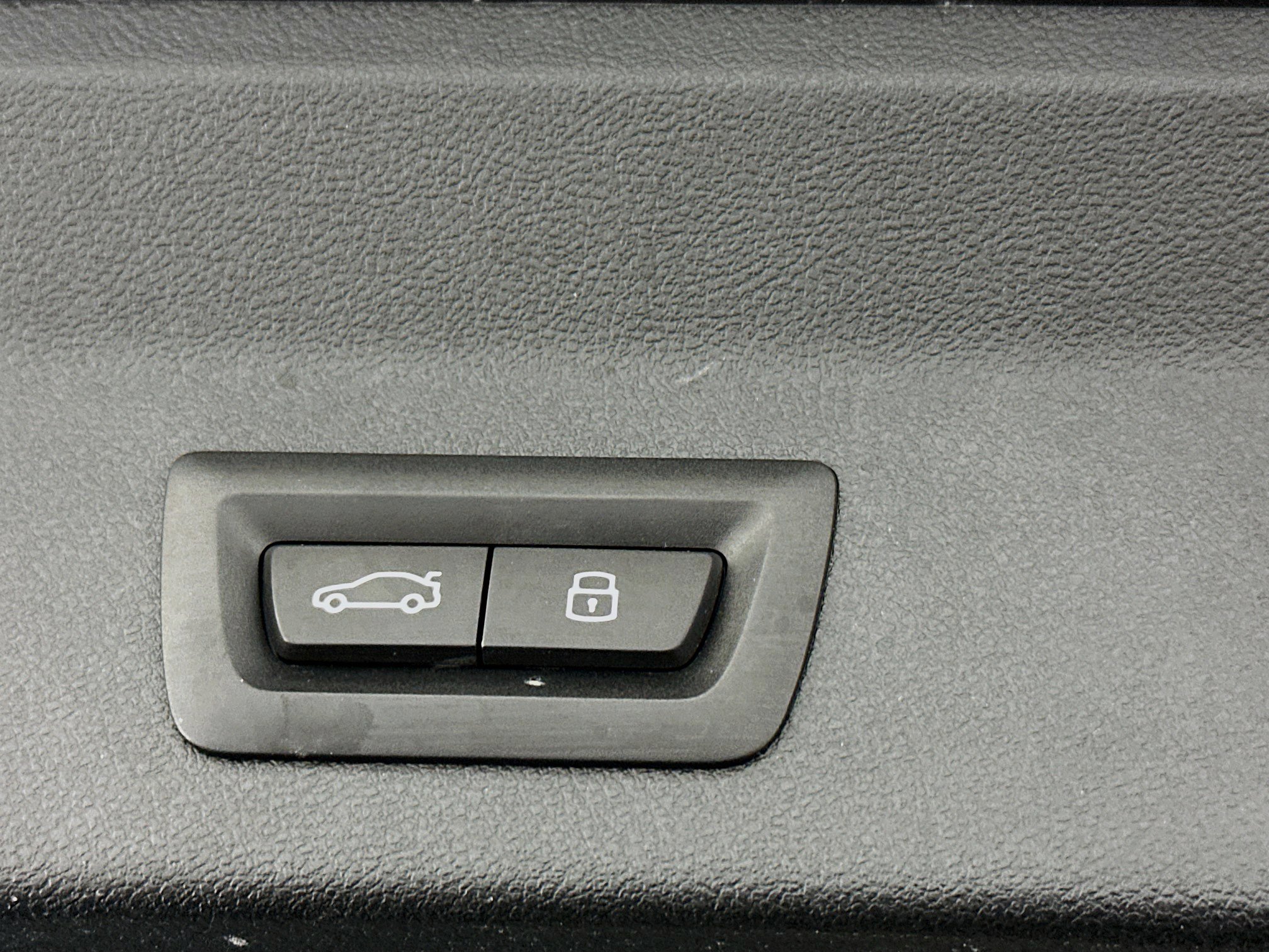 Used 2024 BMW X3 xDrive30i w/ Convenience Package image 32