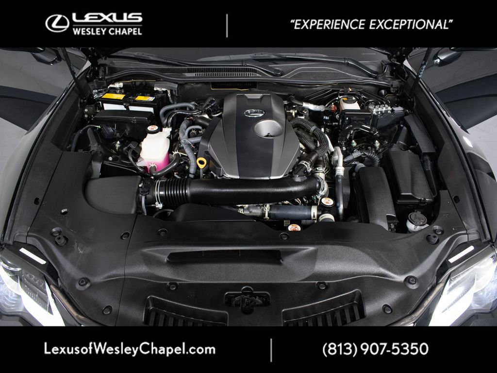 Used 2022 Lexus RC 300 w/ Accessory Package RWD image 16