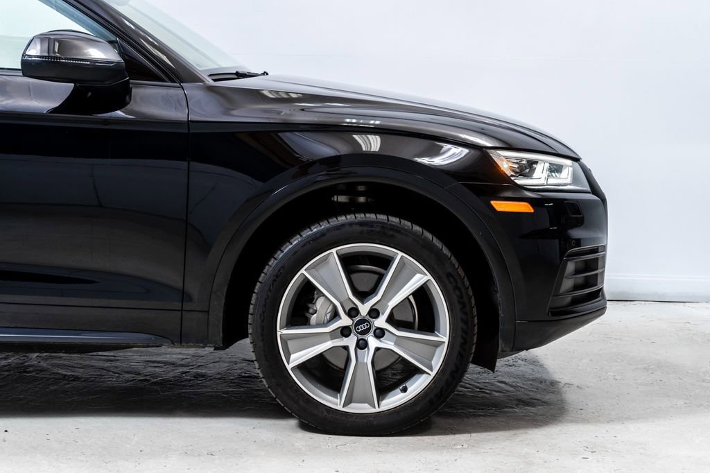 Used 2020 Audi Q5 Premium Plus w/ Premium Plus Package AWD/4WD image 12