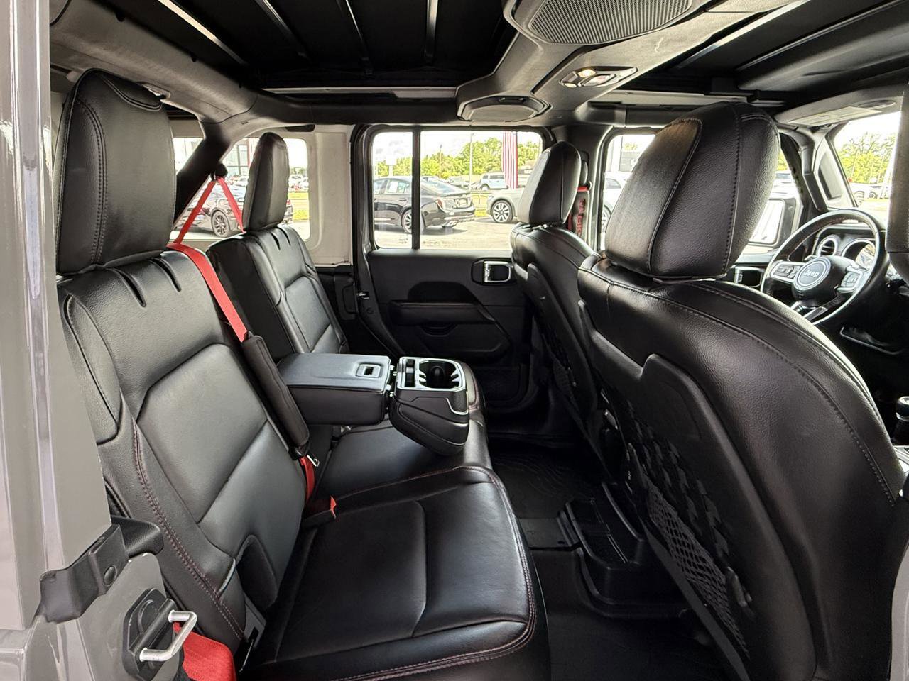 Used 2020 Jeep Wrangler Unlimited Rubicon w/ Quick Order Package 28Y Recon AWD/4WD image 41