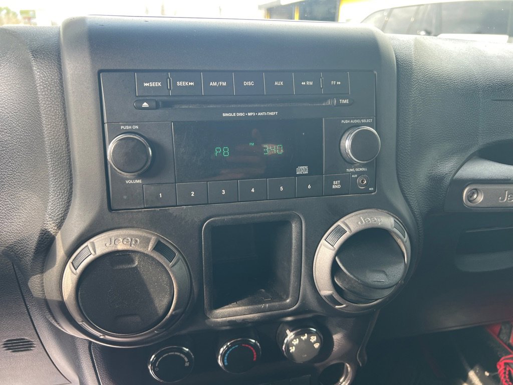 Used 2016 Jeep Wrangler Sport image 27