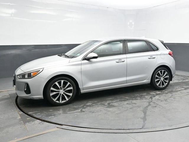Used 2018 Hyundai Elantra GT FWD image 3