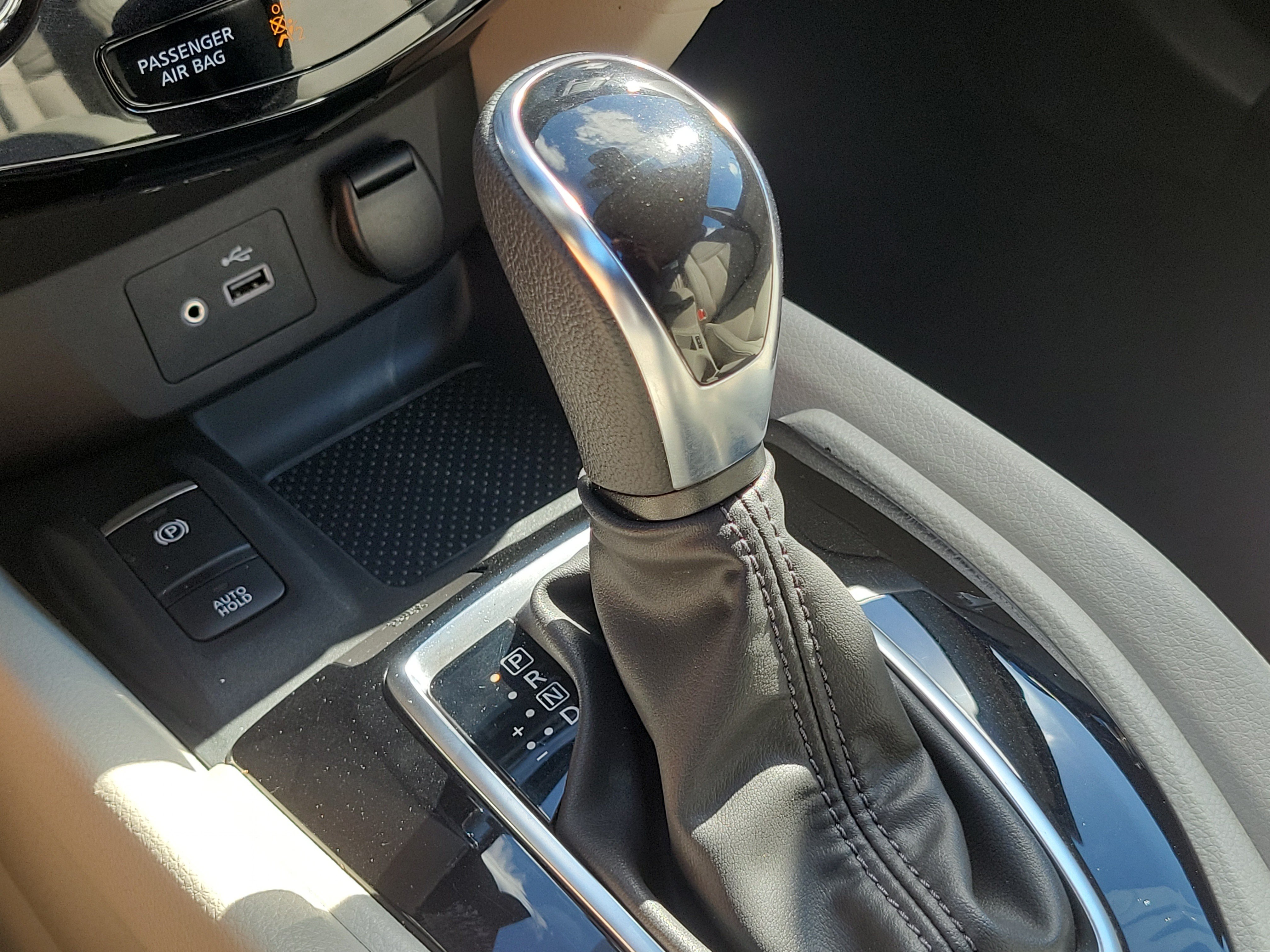 Used 2021 Nissan Rogue Sport SL w/ Premium Package FWD image 31