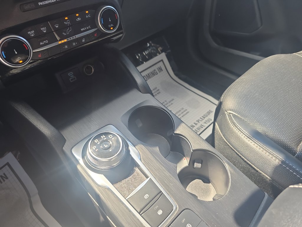 Used 2022 Ford Escape SEL image 21