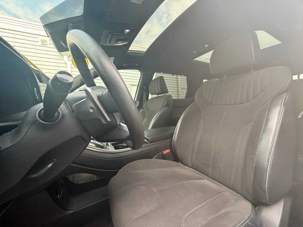 Used 2025 Hyundai Palisade Calligraphy image 4