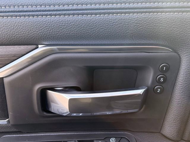 New 2026 RAM 3500 Laramie AWD/4WD image 14