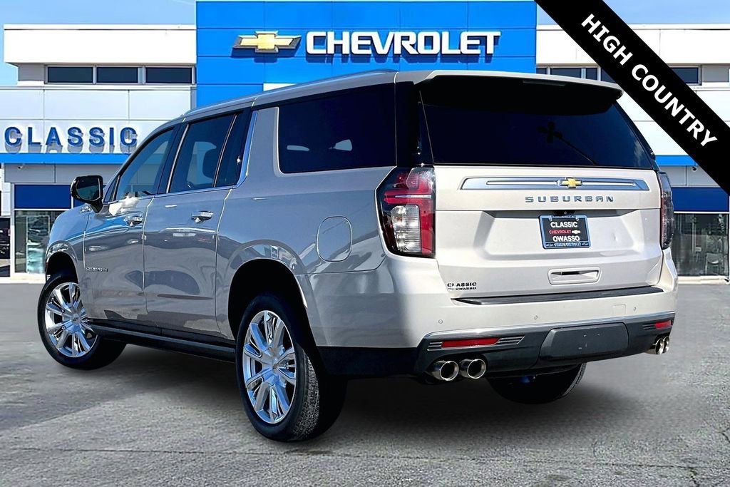 Used 2022 Chevrolet Suburban High Country AWD/4WD image 4